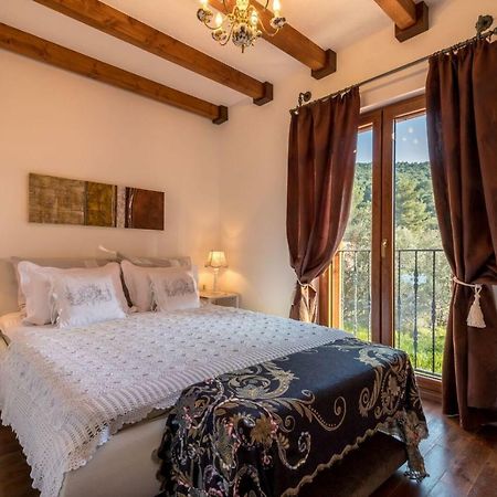 Apartments Villa San Antonio Слатине Екстериор снимка