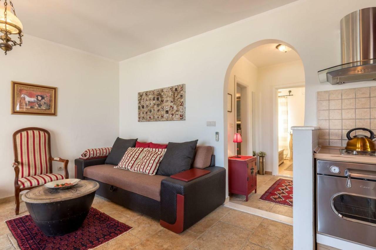 Apartments Villa San Antonio Слатине Екстериор снимка