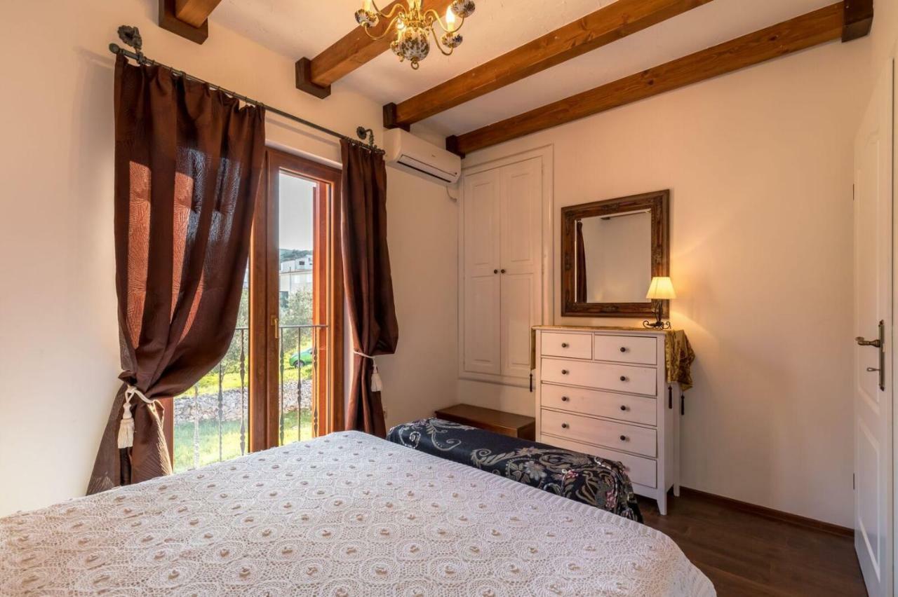 Apartments Villa San Antonio Слатине Екстериор снимка