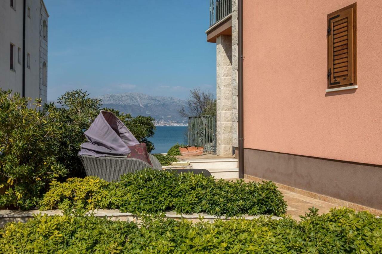 Apartments Villa San Antonio Слатине Екстериор снимка